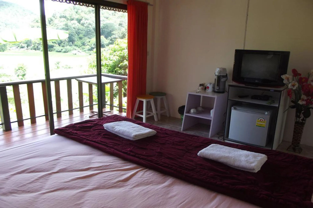 Phuchomjan Resort