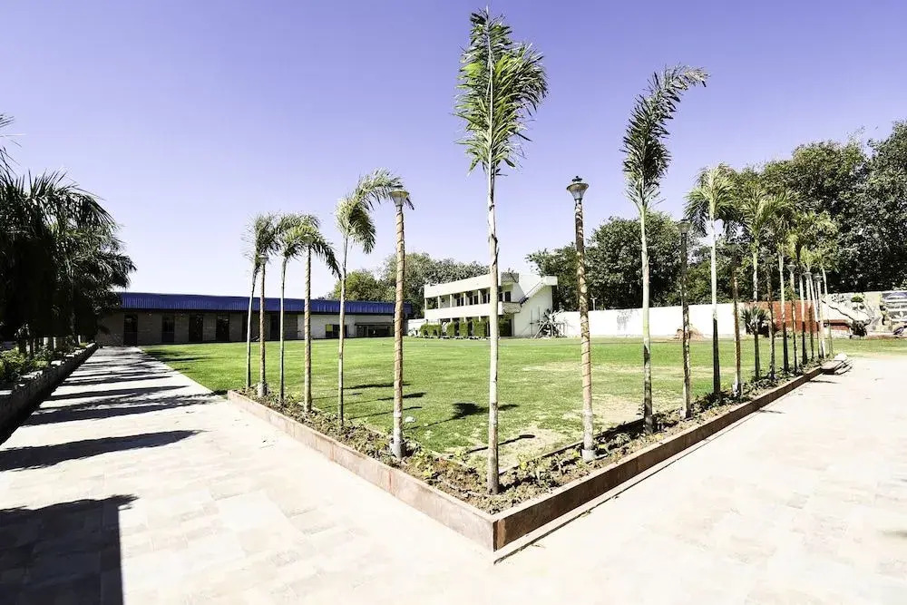Shahi Bagh by OYO Rooms