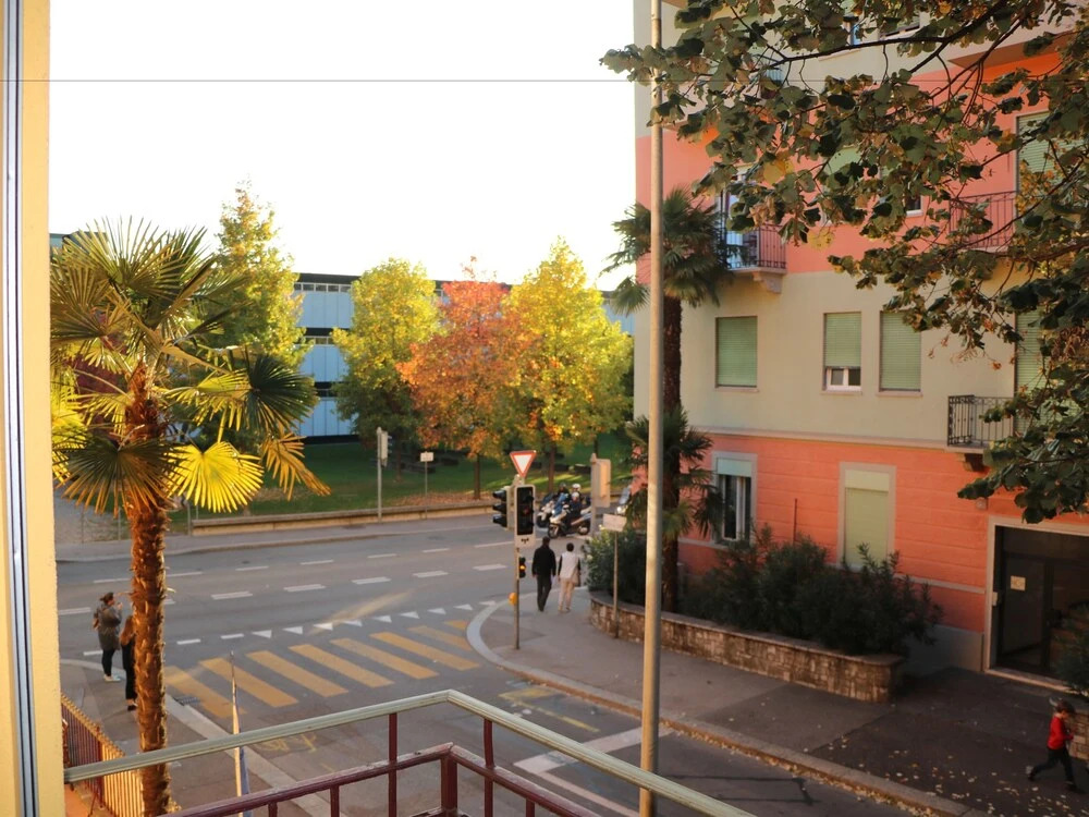 GuestHouse University by LR - self check in