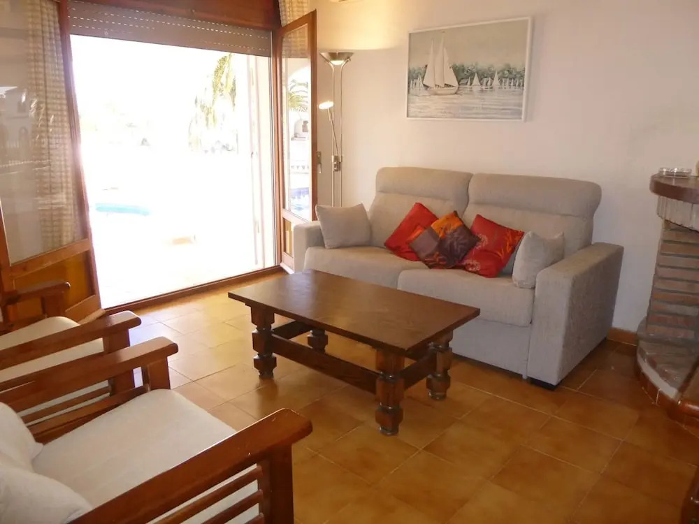 Amazing Villa in Empuriabrava With Swimming Pool