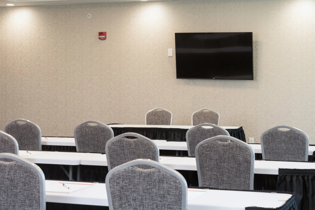 Holiday Inn Express & Suites - Portage by IHG