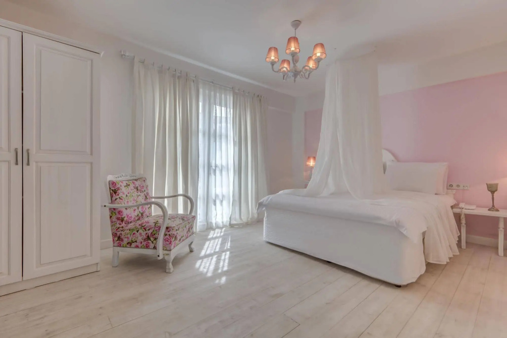 Erendira Hotel - Special Class