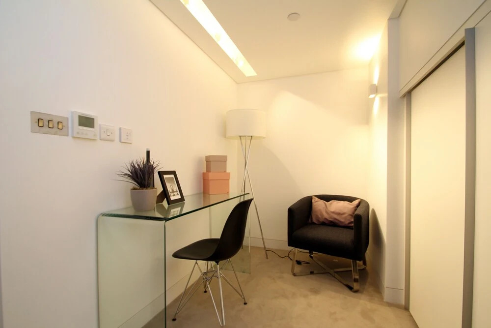 Urban Chic - Chiltern and Baker