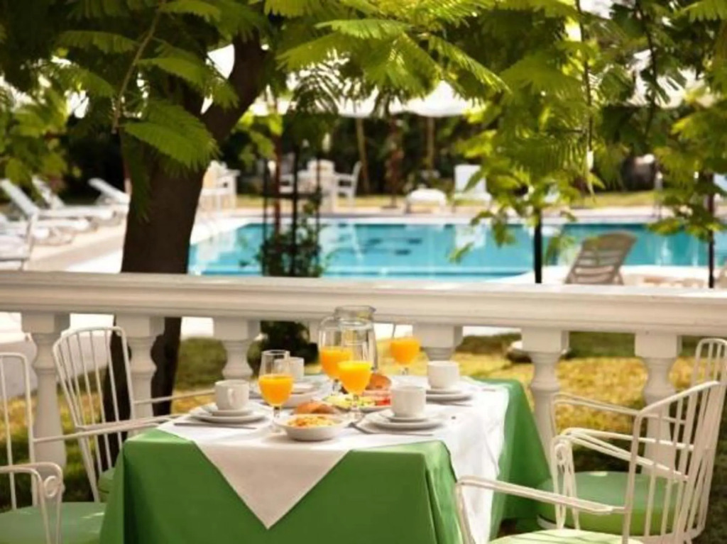 Ayit Hotel