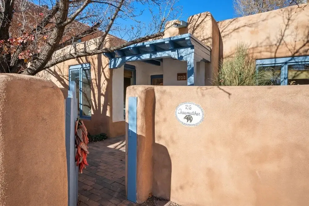Dreamcatcher - Walk Everywhere in Santa Fe