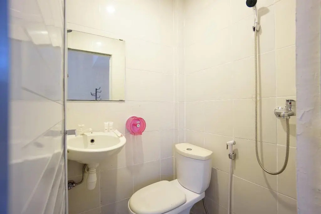 Super OYO 1838 COZY Home