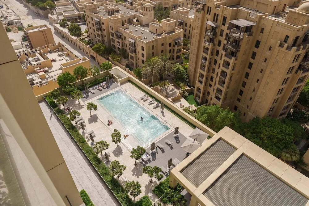 Maison Privee - Modern Chic Apt w/ Unobstructed Burj Khalifa Views