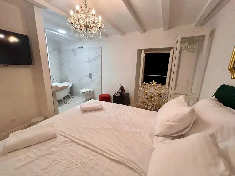 Karma Suites by Dominium