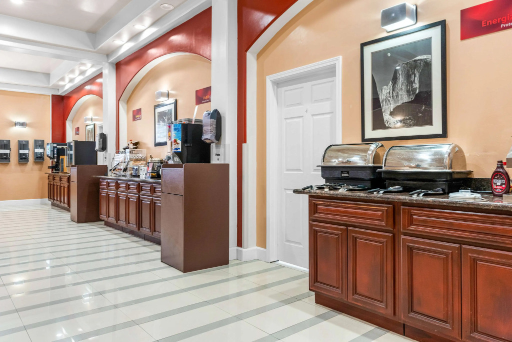 Best Western Plus Yosemite Way Station
