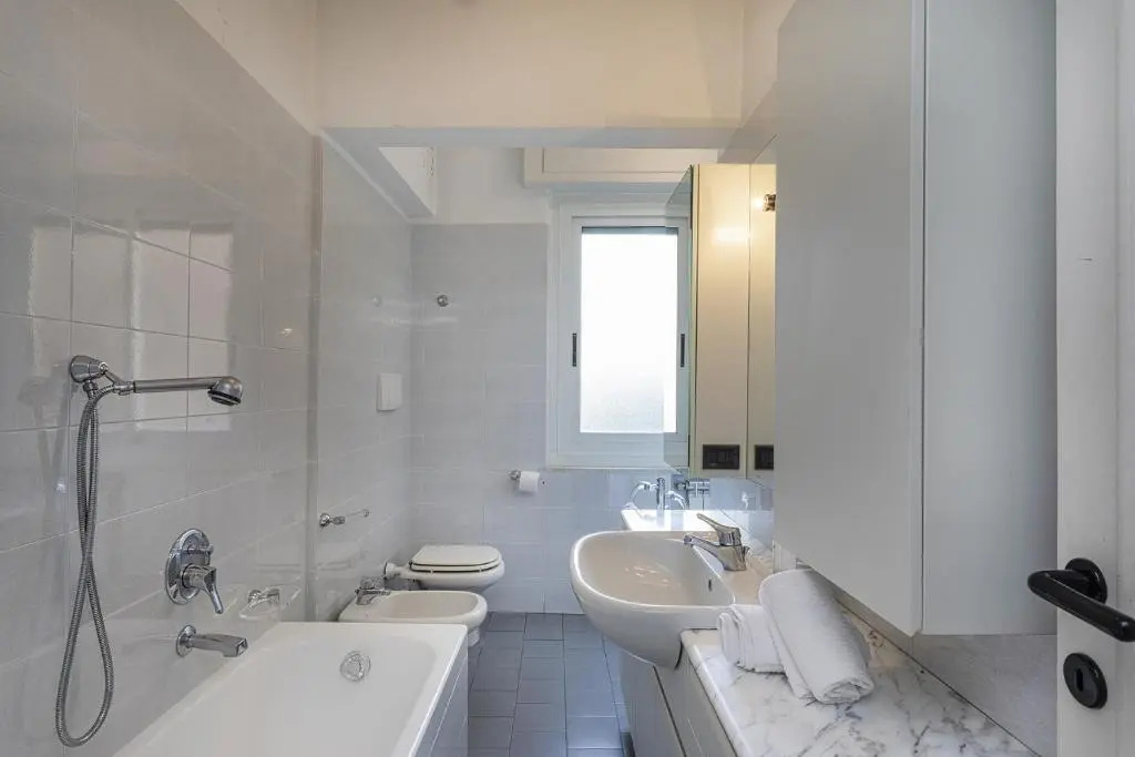 Large Apartment in the Heart of Santa Margherita L