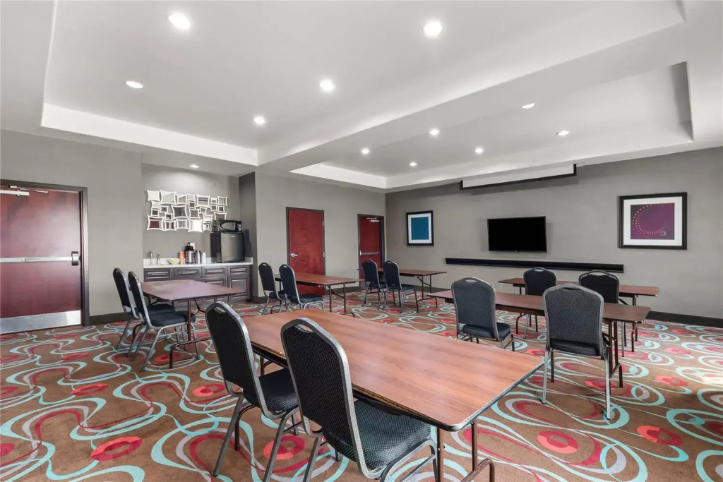 Quality Inn & Suites Pearsall