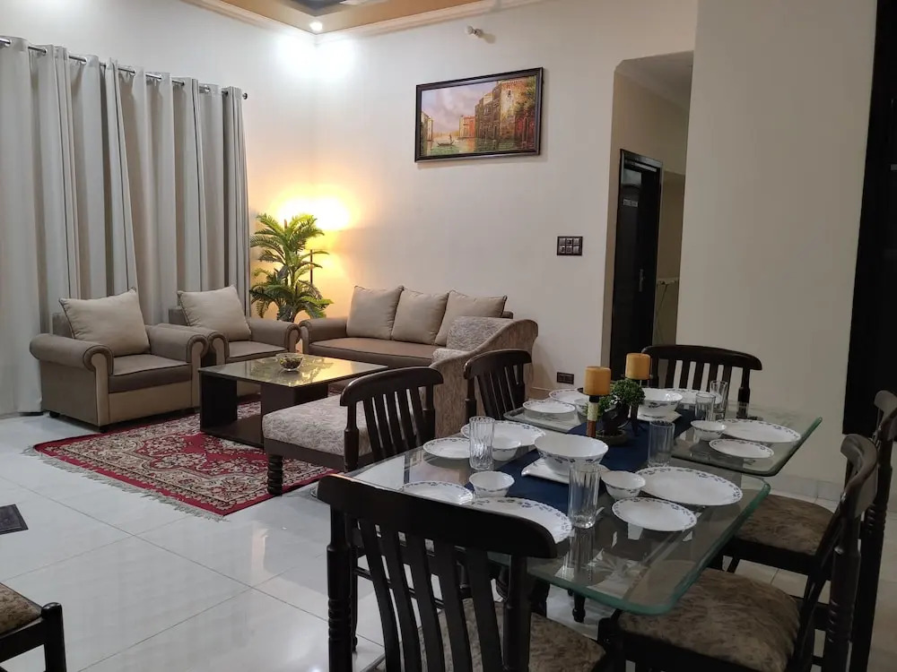 Touristen Holiday Home A luxury Villa
