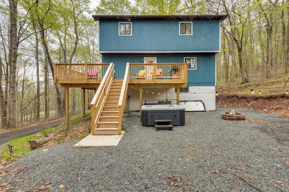 13 Mi to Jack Frost Ski Resort: Home w/ Hot Tub