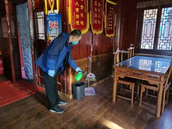 Huashan Xifeng Hotel