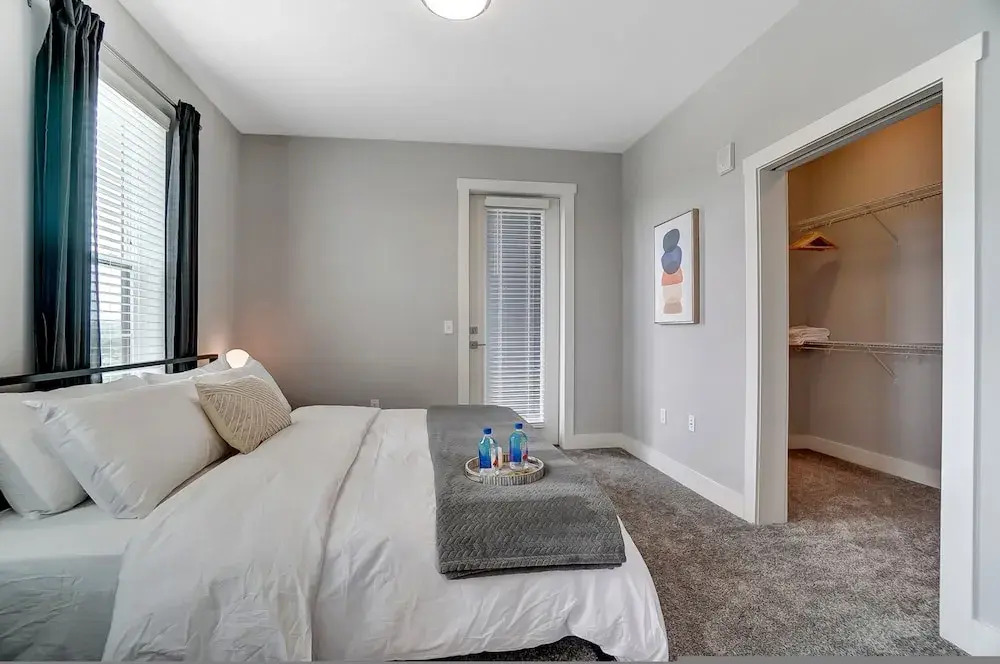Opulent Corner 2BR Near OSU w Garage Parking