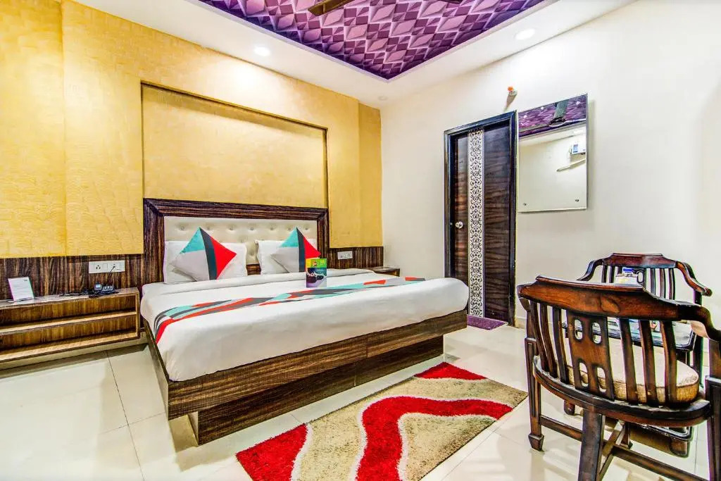 FabHotel KS