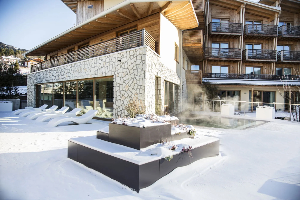 Курортный отель Blu Hotel Natura & Spa