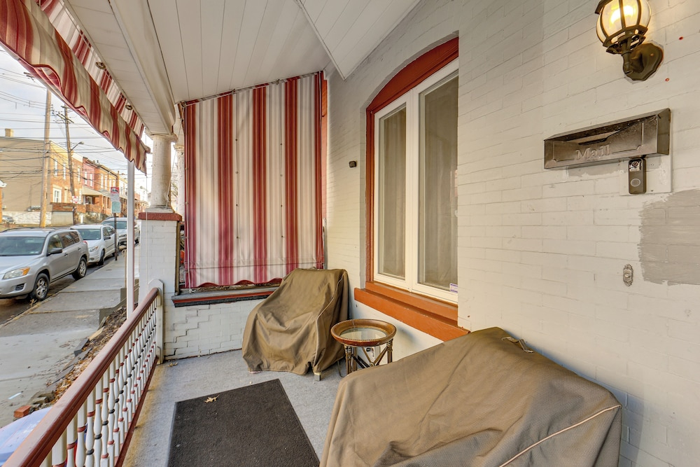 Easy University & Hospital Access! Pittsburgh Home
