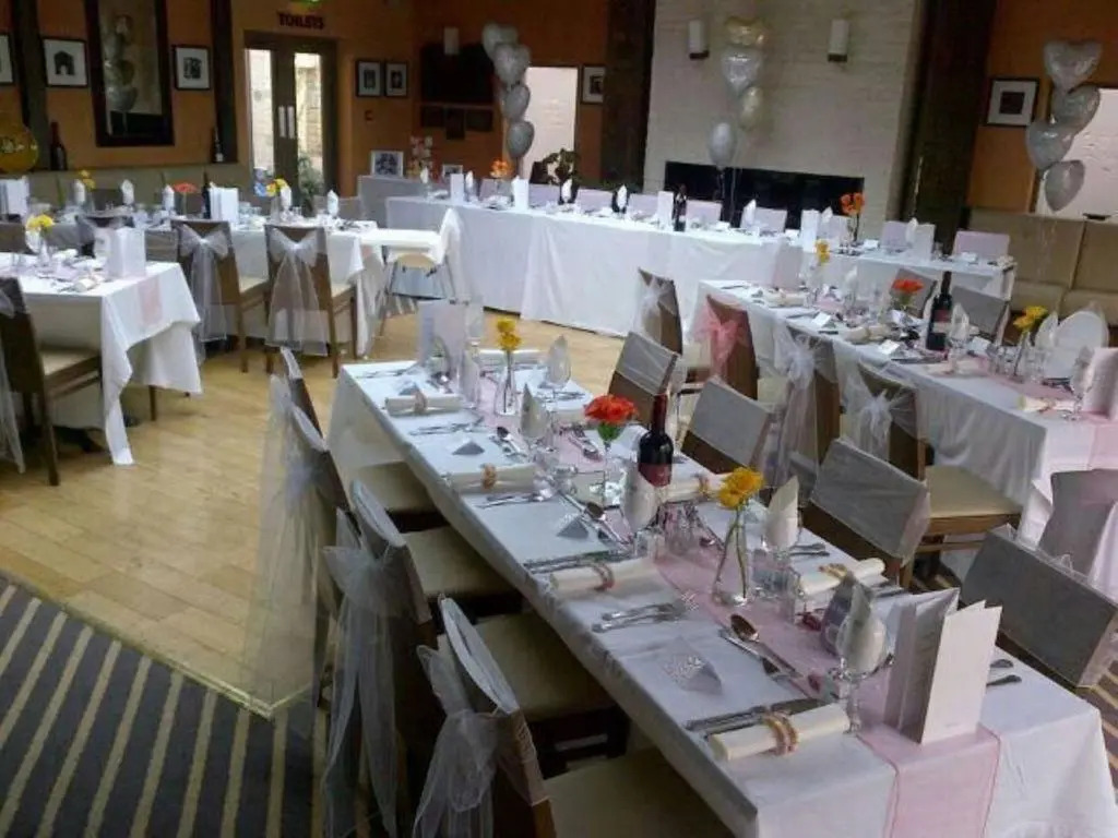 Waterford Lodge Hotel