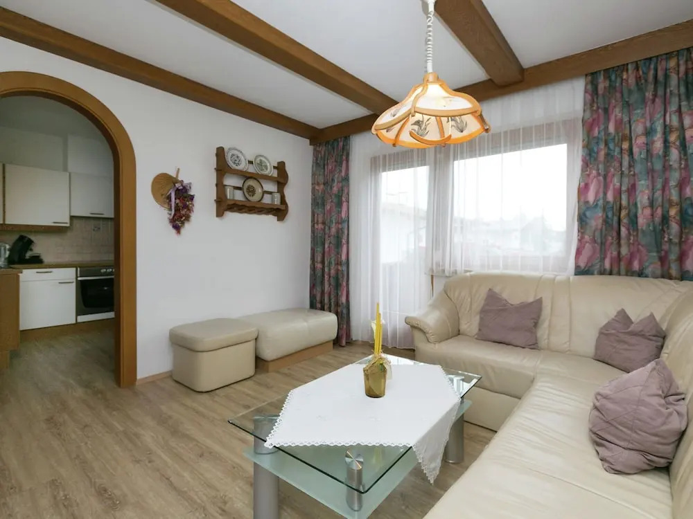 Modern Apartment in Uderns Near Ski Area