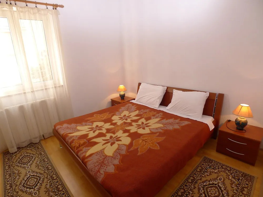 2 Bedroom Seaview Apartment
