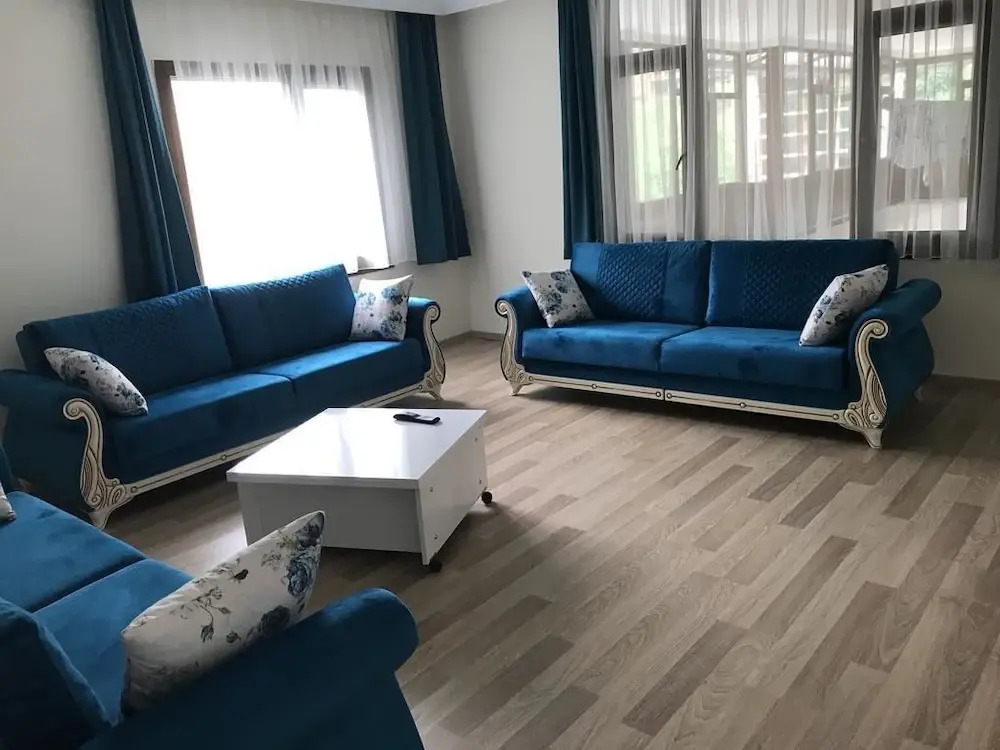 MAVİ KÖŞK UZUNGÖL