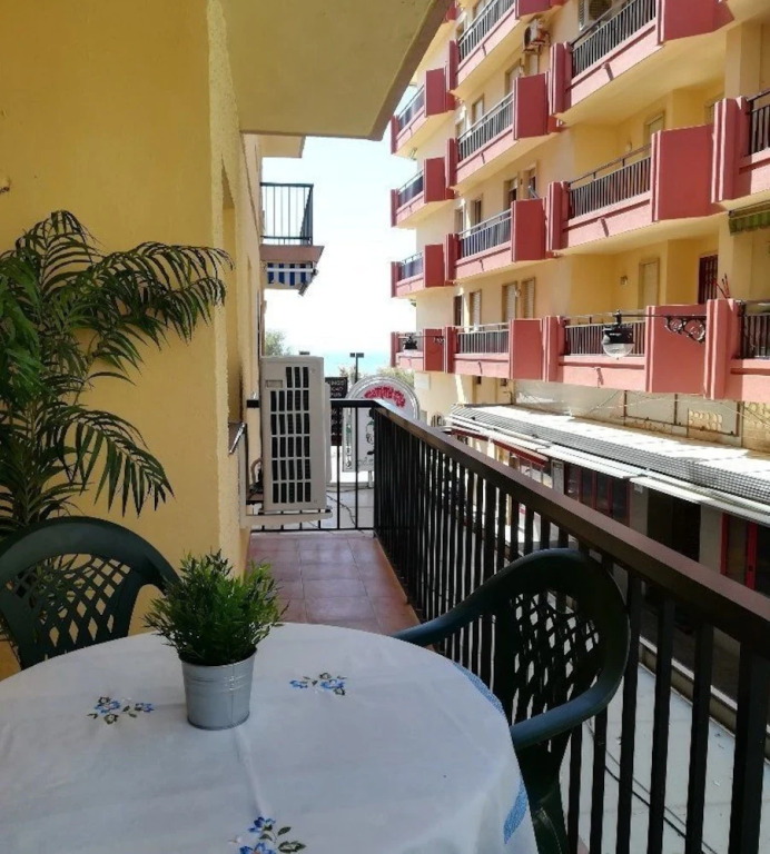 Perla I Pseo Marítimo Fuengirola