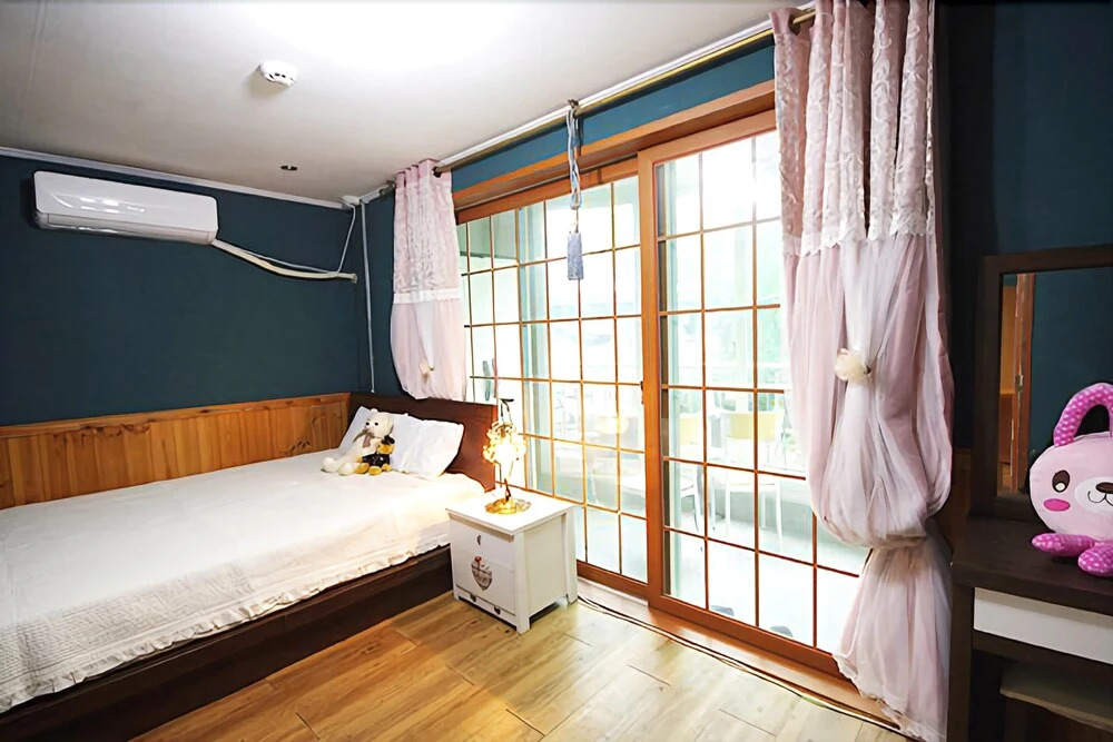 Gyeongju Evergreen Penison