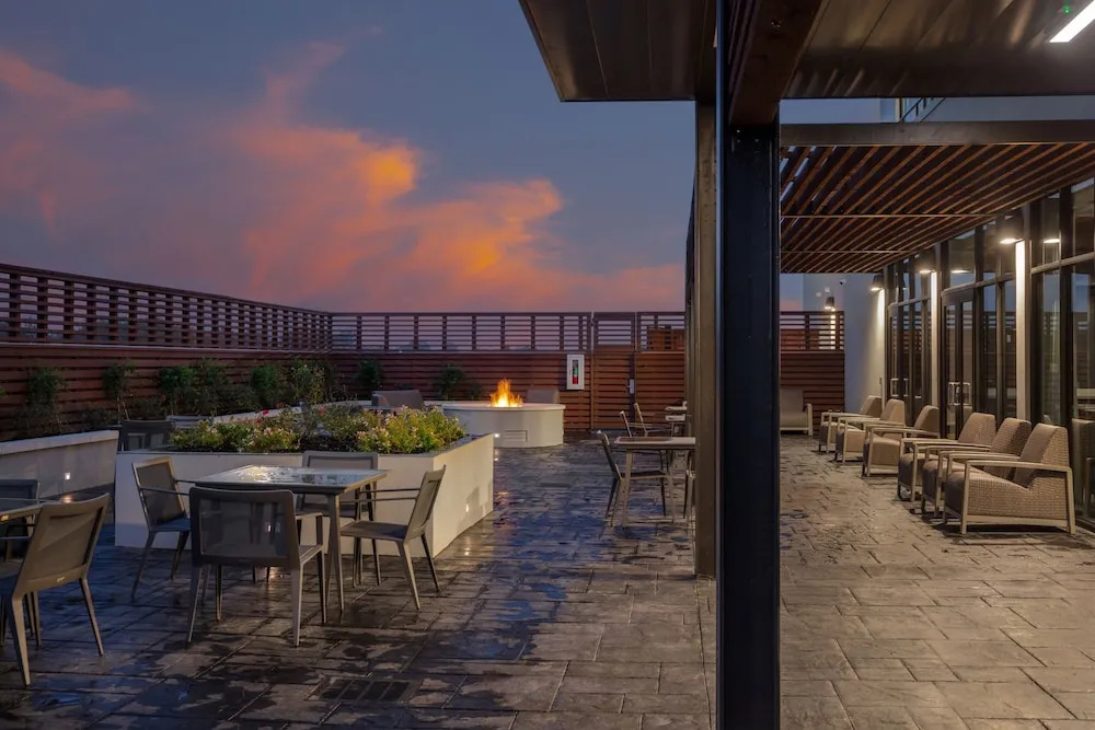 Courtyard by Marriott Conway
