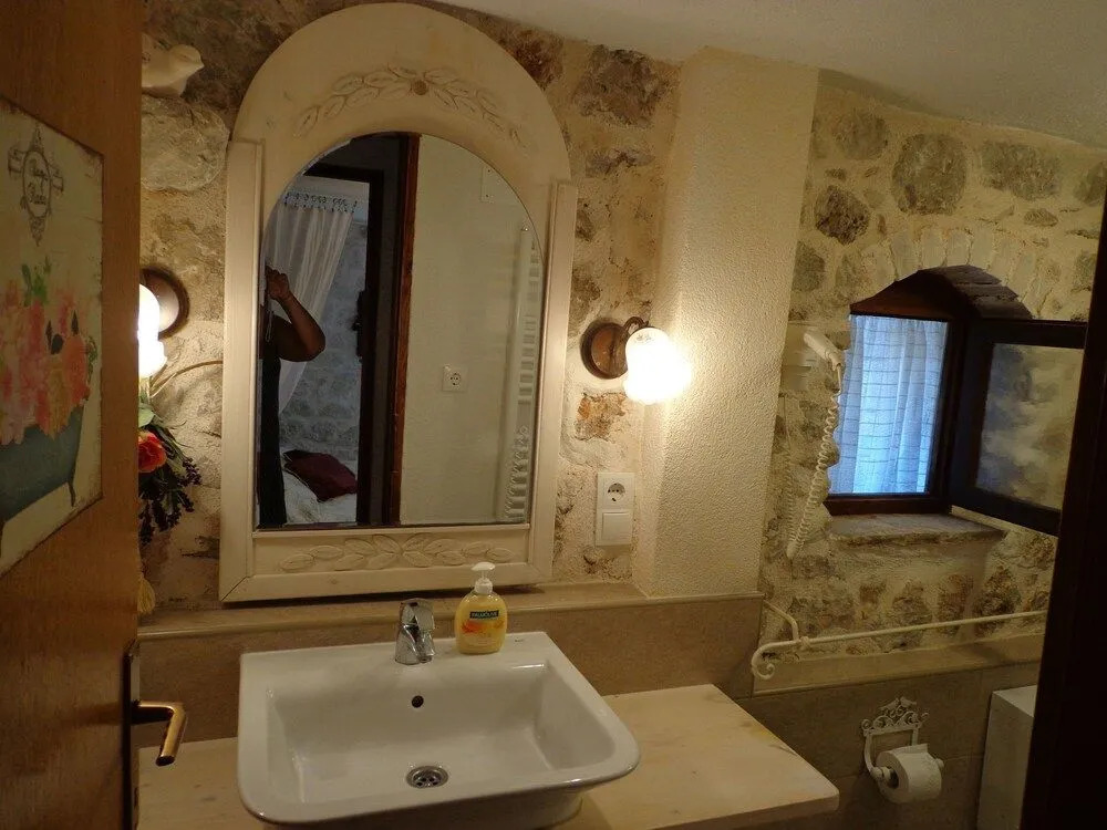 House Vedrana