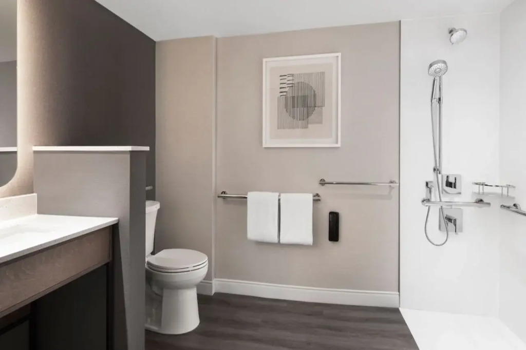 Courtyard by Marriott Montreal Airport