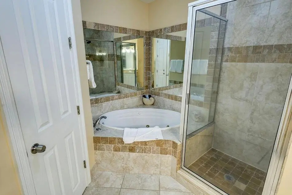 Grand Pointe 411