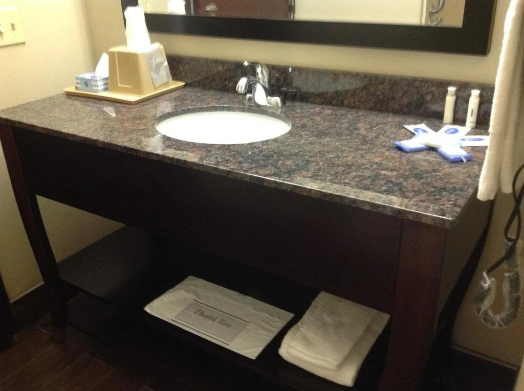 La Plaza Inn and Suites - Freer TX