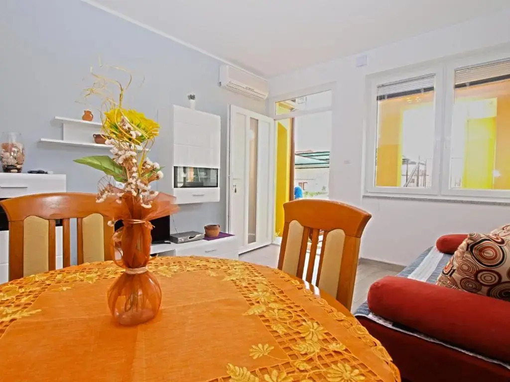 Apartment Snezana 1200