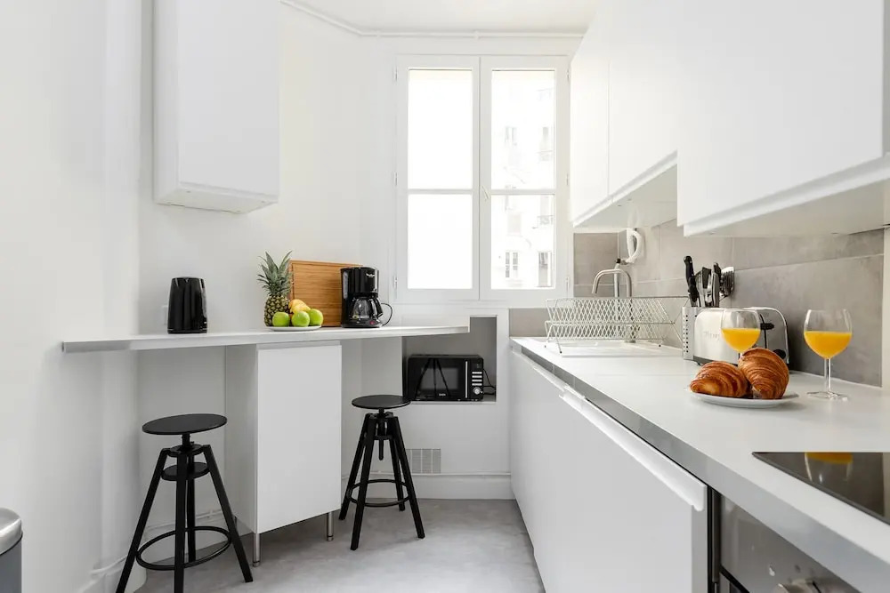 River Seine - Quartier Latin Apartment