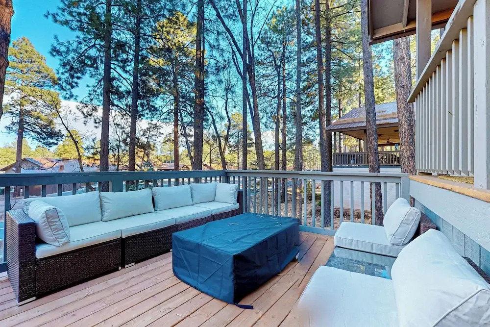 4BR Home w/ Decks, Fireplace, Golf Nearby