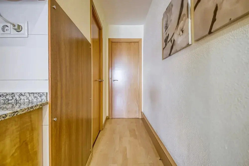Centrally Heated Apt. in Roses
