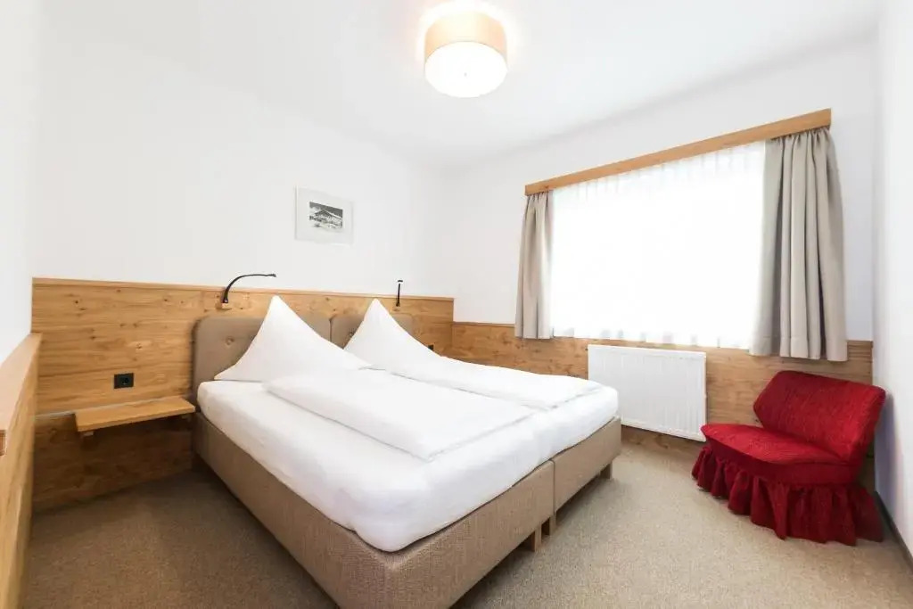 Ferienwohnung Haus Zyka - inklusive STUBAI SUPERCARD - nähe Elferlifte - Supermarkt - Busstop
