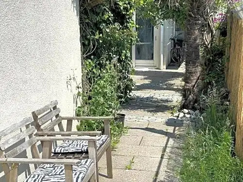 Zomerhuis B&B Noordwijk aan Zee 150m van strand Your Own Private Bubble