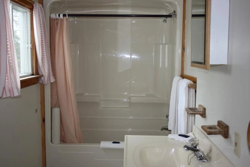 Shining Waters - Ingleside Cottages