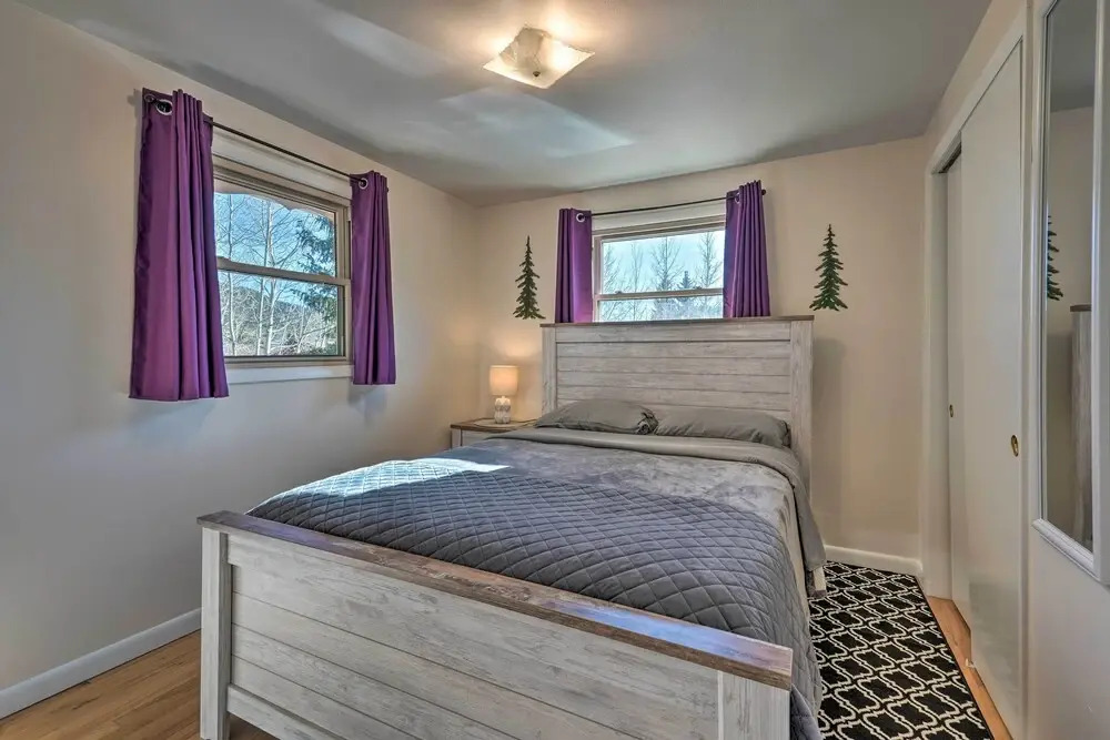 327936 Hot Tub + Mtn Views: Woodland Park Gem