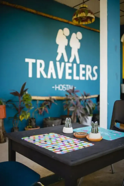 Hostel, Café & Garden Travelers