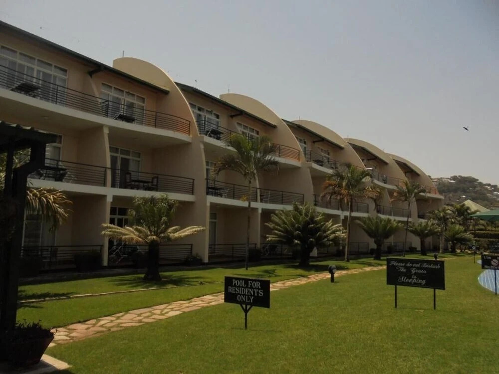 Ryans Bay Hotel