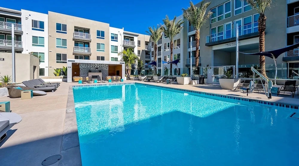 Global Luxury Suites Irvine