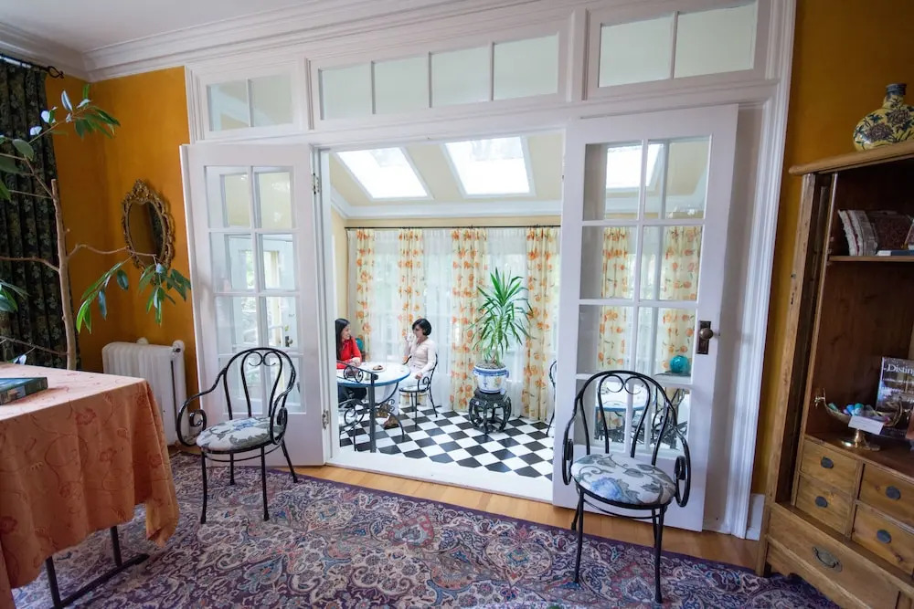 Villa Marco Polo Bed and Breakfast Inn