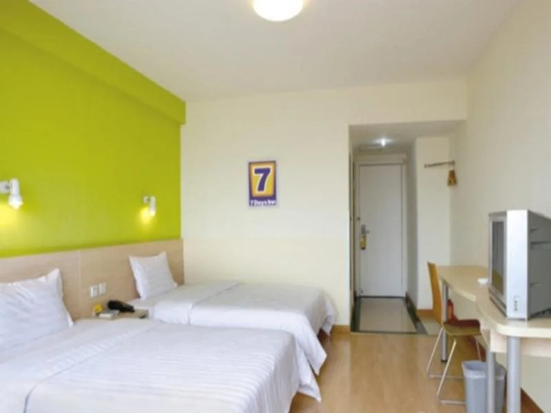 7 Days Inn