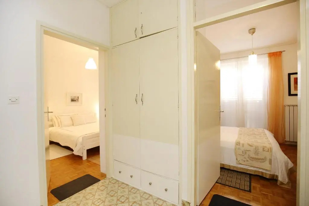 Prokonzul 2BR apartment in old town