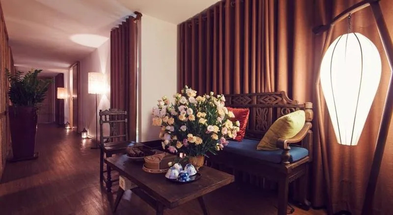 Asian Ruby Hotel & Spa - 122F Bui Thi Xuân Street