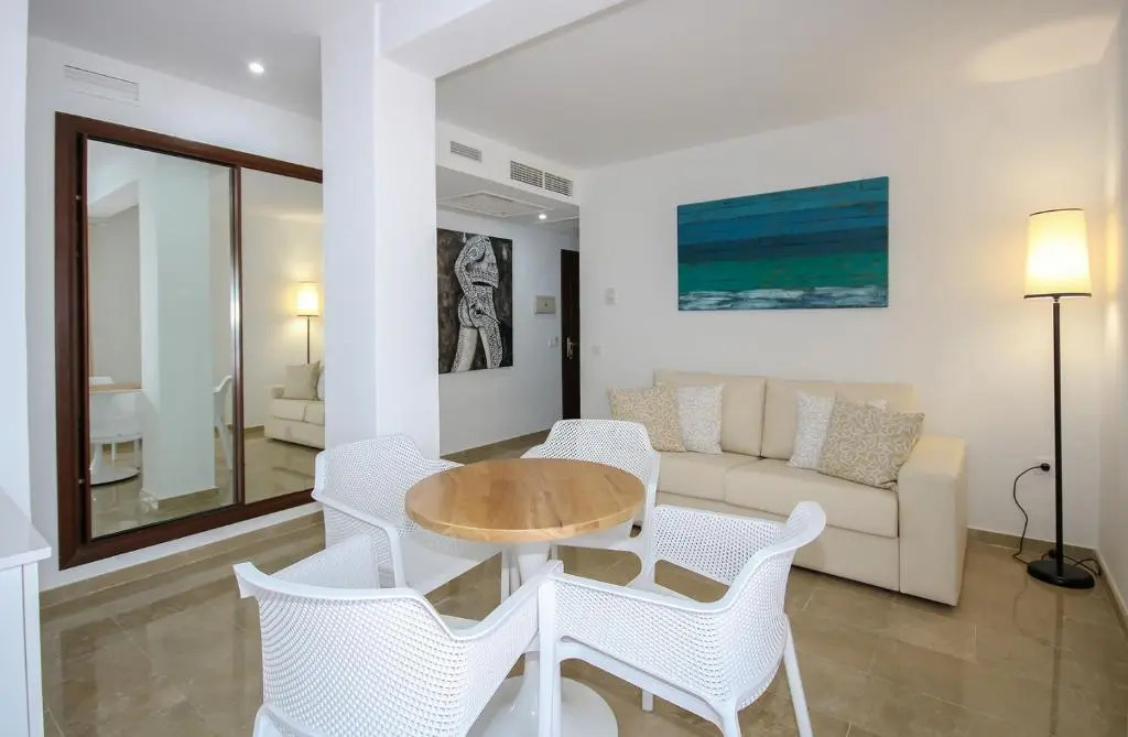 Hotel Doña Lola Zahara