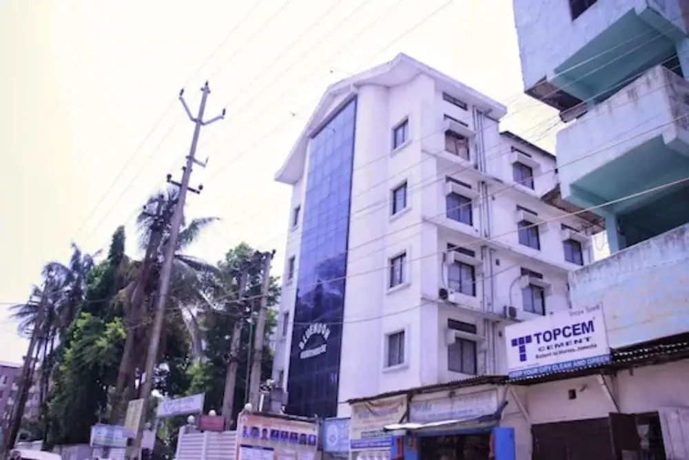 Goroomgo Blue Moon Guest House Guwahati